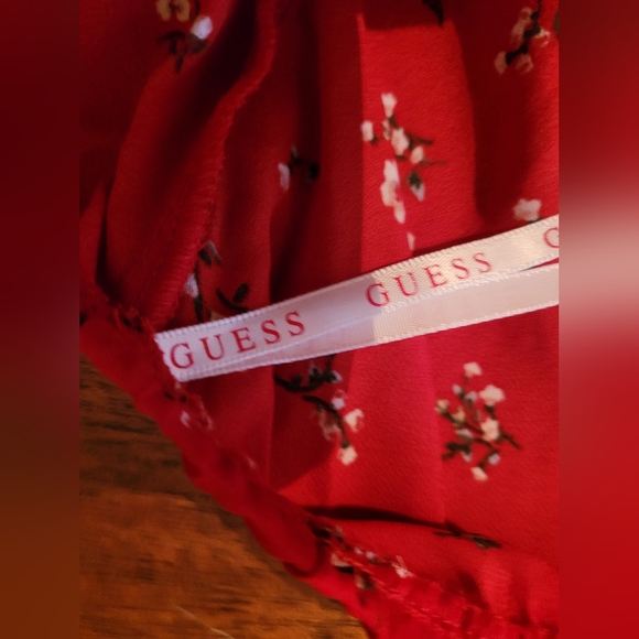 Guess wrap blouse. Size medium. - Picture 4 of 5